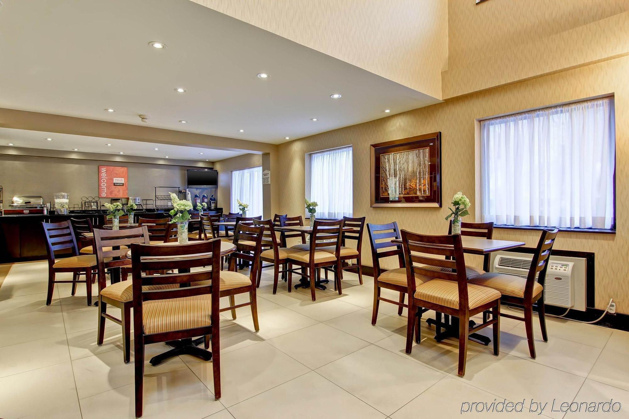 Comfort Inn Chatham-Kent Exterior photo
