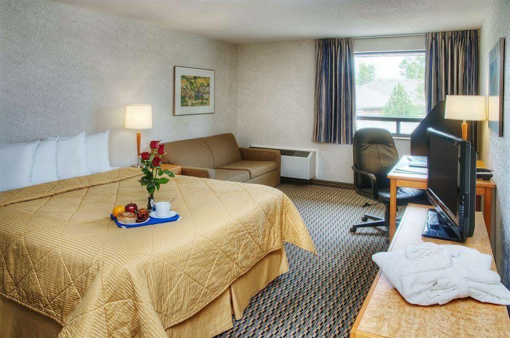 Comfort Inn Chatham-Kent Exterior photo